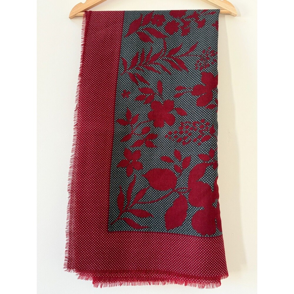 Givenchy Vintage 70's Wool Shawl Scarf 52x52 - Picture 5 of 10